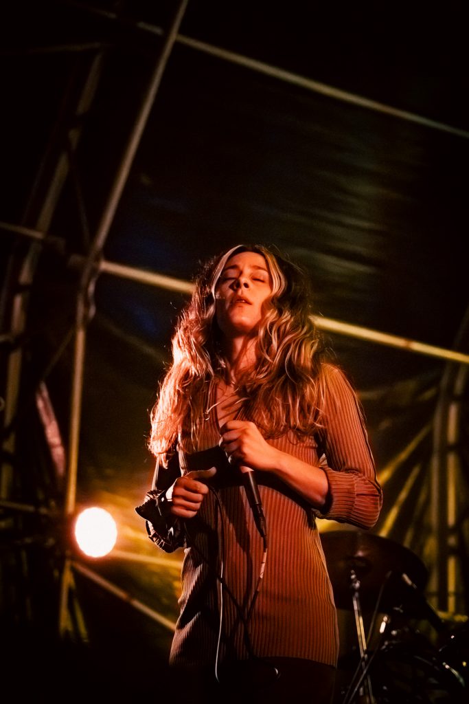 Julia de Rufus T. Firefly por @bea11trice